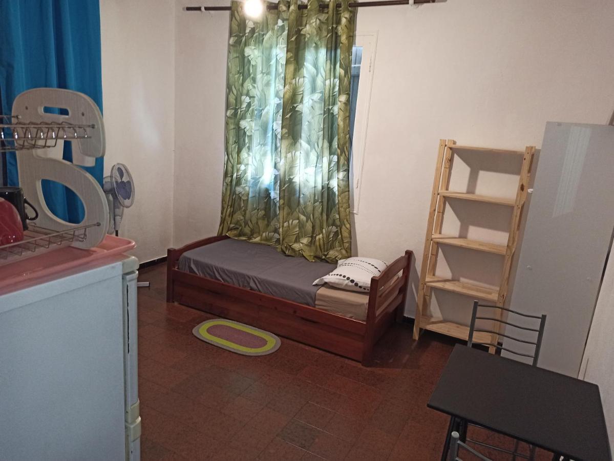Locatriolet Appartement Saint-Denis Buitenkant foto