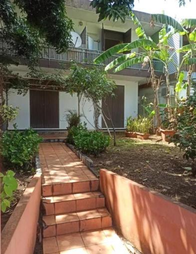 Locatriolet Appartement Saint-Denis Buitenkant foto